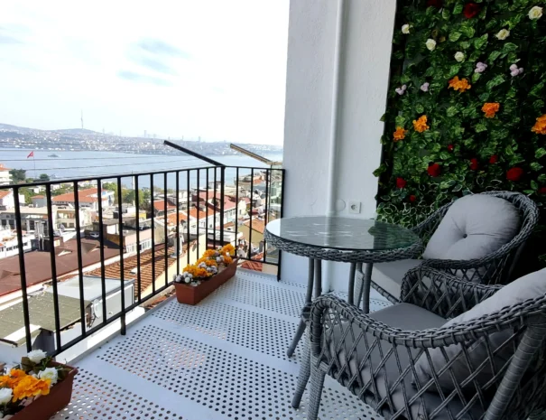 bosphorus_view_apartment_balcony