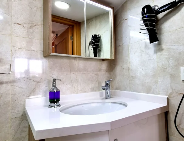 bosphorus_view_apartment_bathroom_sink