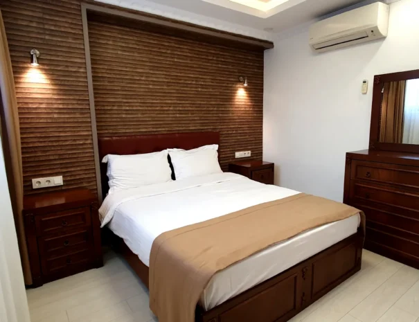 deluxe_apartment_bedroom_1