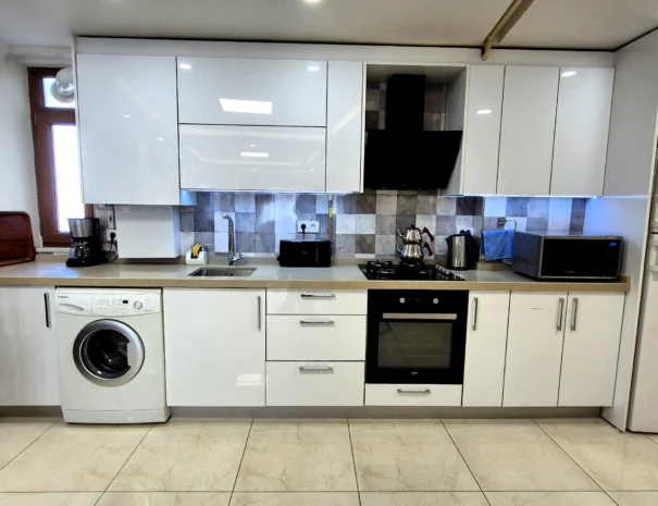 superior-apartment-kitchen